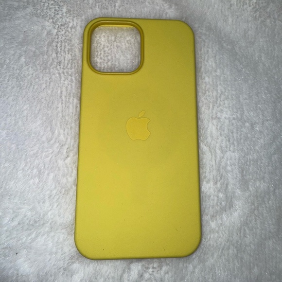 Apple Silicone Butter Yellow iPhone 13 Pro Max Case - Picture 1 of 2